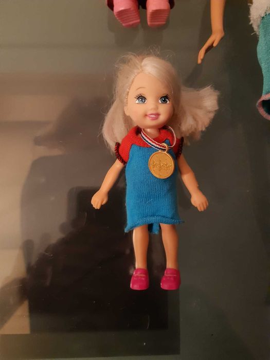 Barbies variadas437155340778874883