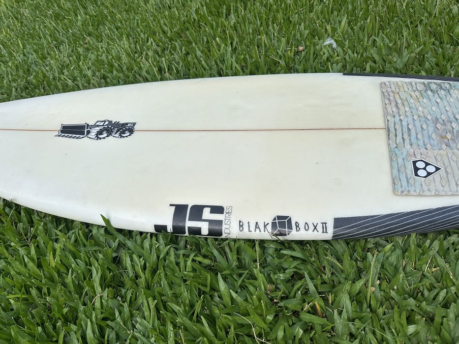 Prancha de surf JS black box II 5.4