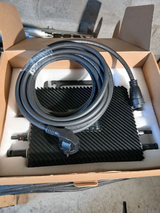 Новий микроинвертор ES-800 (800W) для солнечных панелей