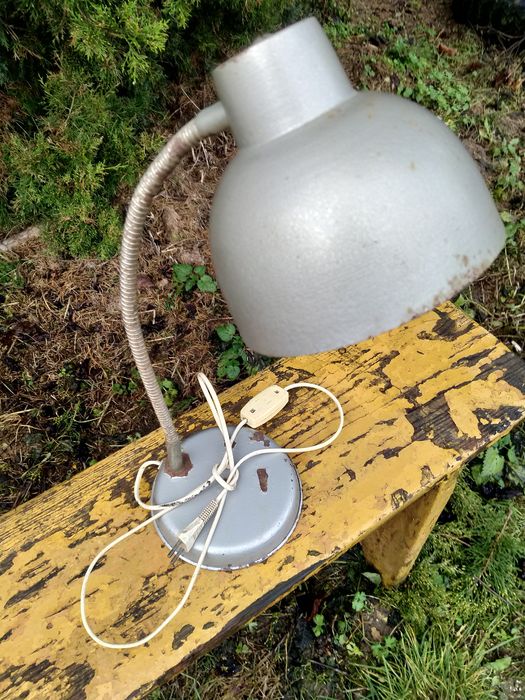 Stara lampka biurkowa PRL
