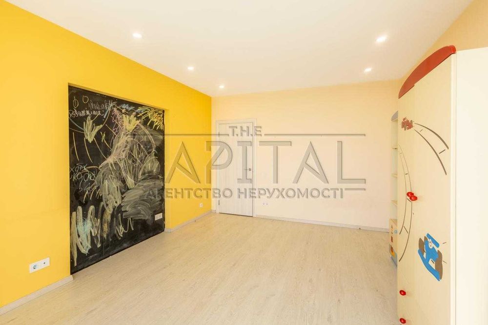 Apartment in Kyiv - View 4