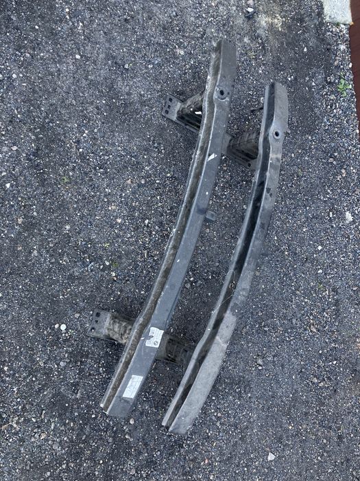 BMW e90 e91 belka przednia przód wzmocnienia pasa przedniego