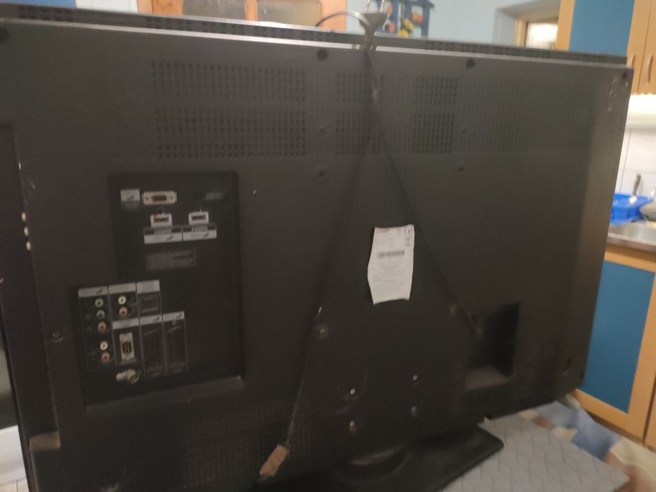 Telewizor HD Sharp 725, 37"