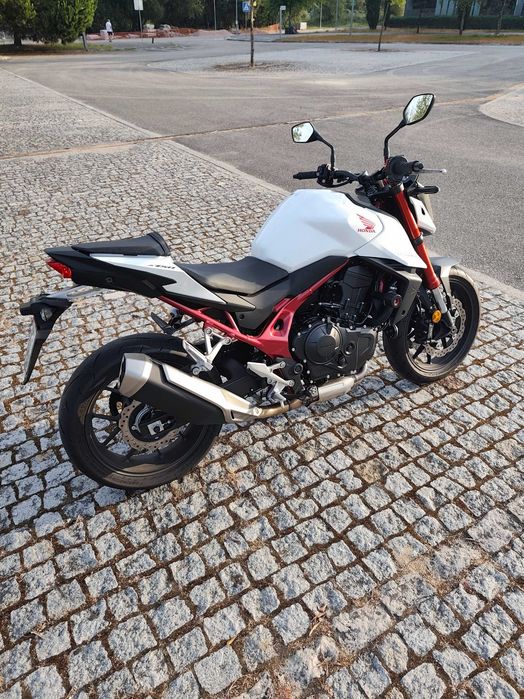 Honda CB 750 Hornet irrepreensível