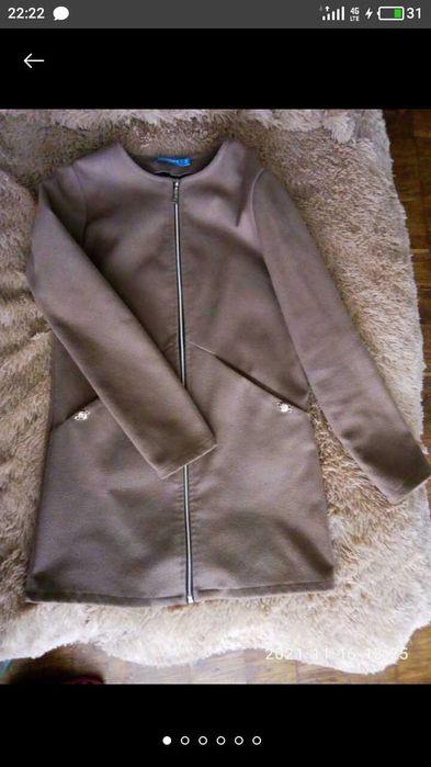 Пальто бежеве жіноче