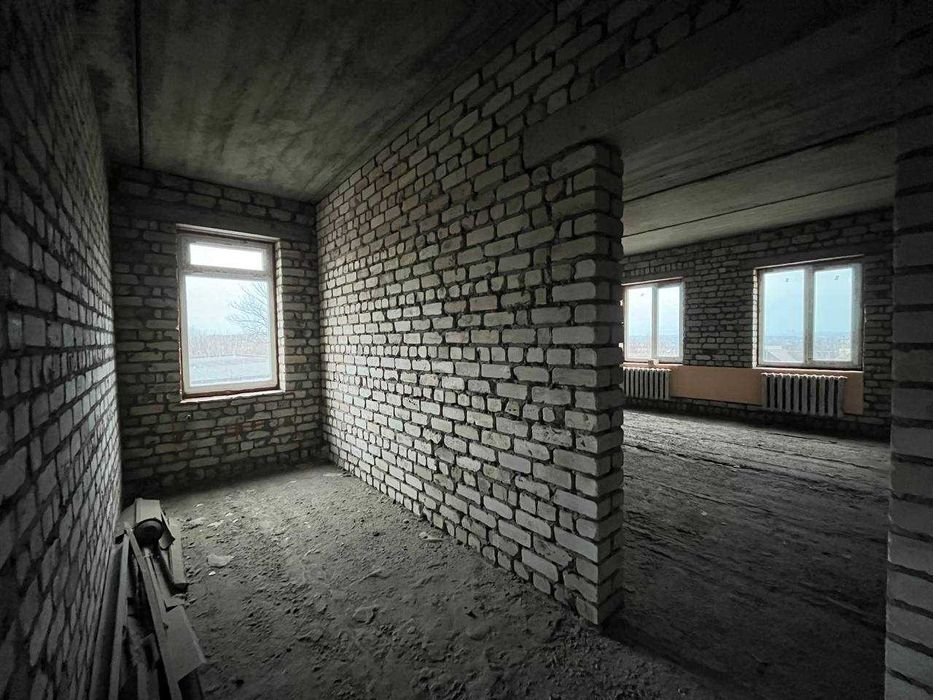 Оренда боксів/ окремого приміщення ТРАМПАРК