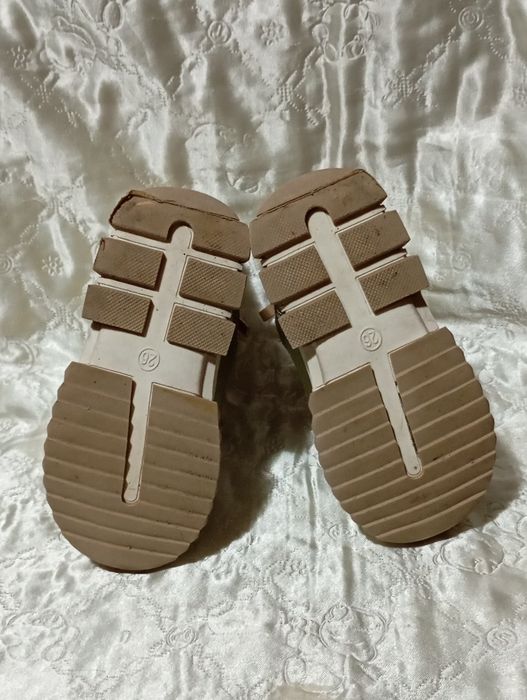 Уггі з камінцями, золотисті термо чоботи  р. 28,26