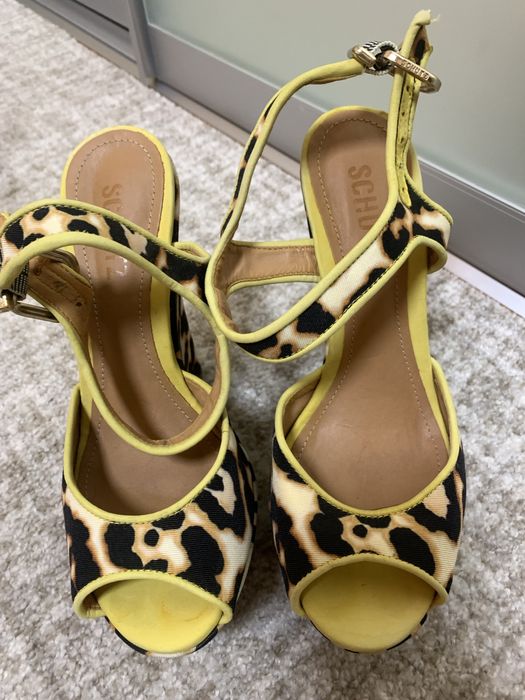 Босоніжки Schutz, 37