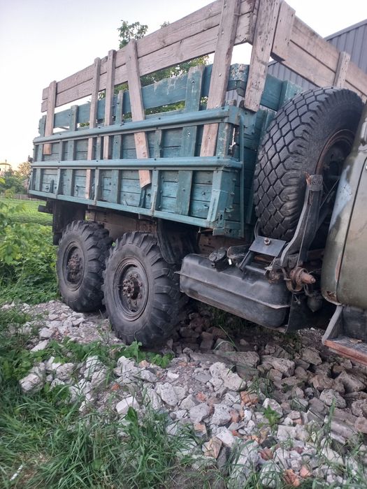 ЗІЛ 131 на повному ходу