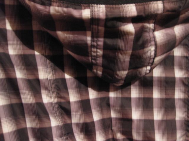 Продам куртку в клетку