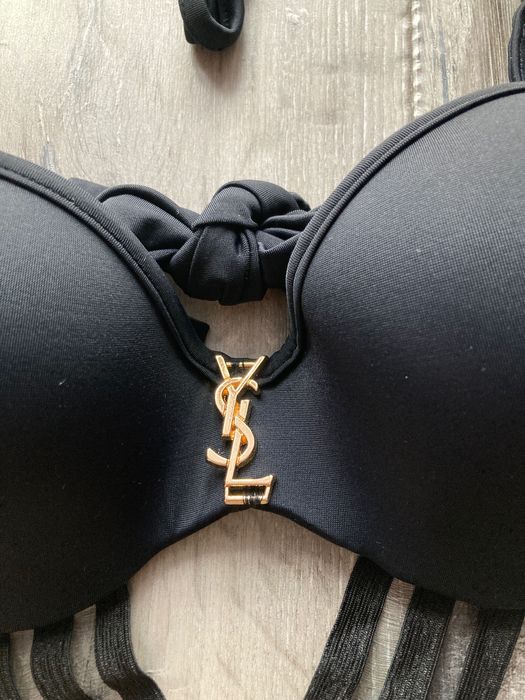 Nowy strój kąpielowy Saint Laurent M