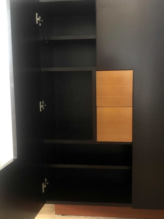 Móvel de design moderno para o hall entrada da Colosso (sapateira)