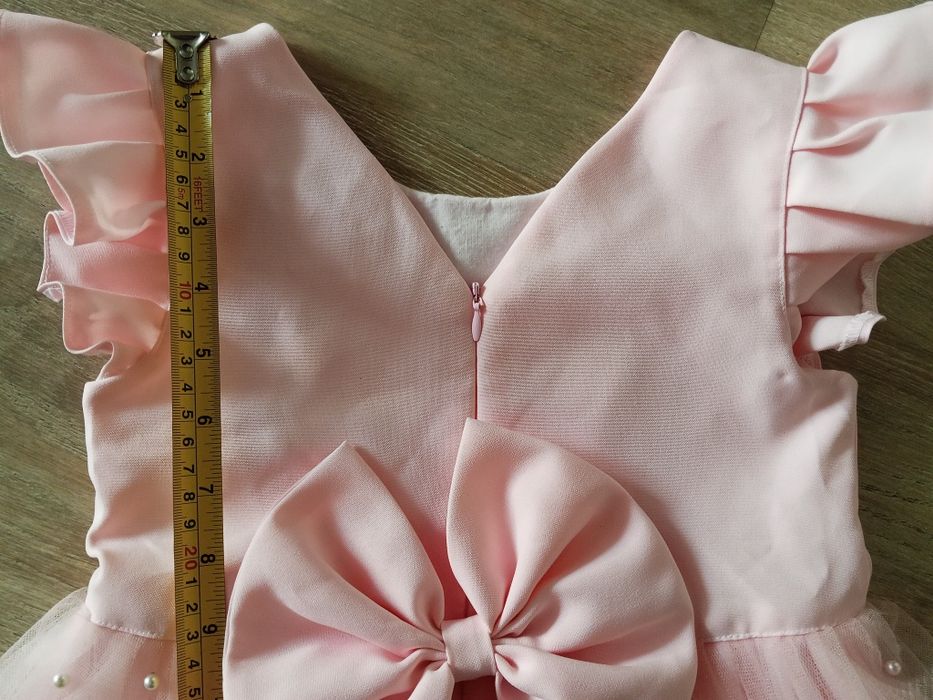 2 Sukienki, spódnica i rajstopy  rozm 104-110 cm