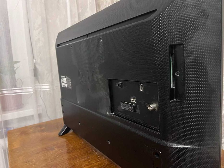 Продам телевізор LG32LH510B