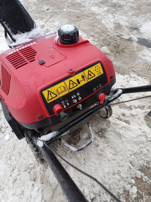 Odśnieżarka honda hs550