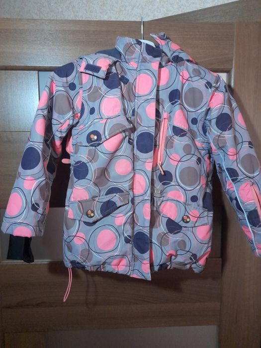 Курточка водонепроникающа.