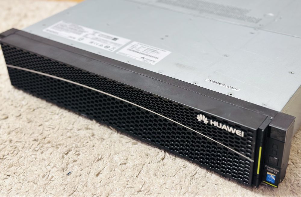 Система хранения даных Huawei OceanStor 5500 V3/256 ГБ DDR4
