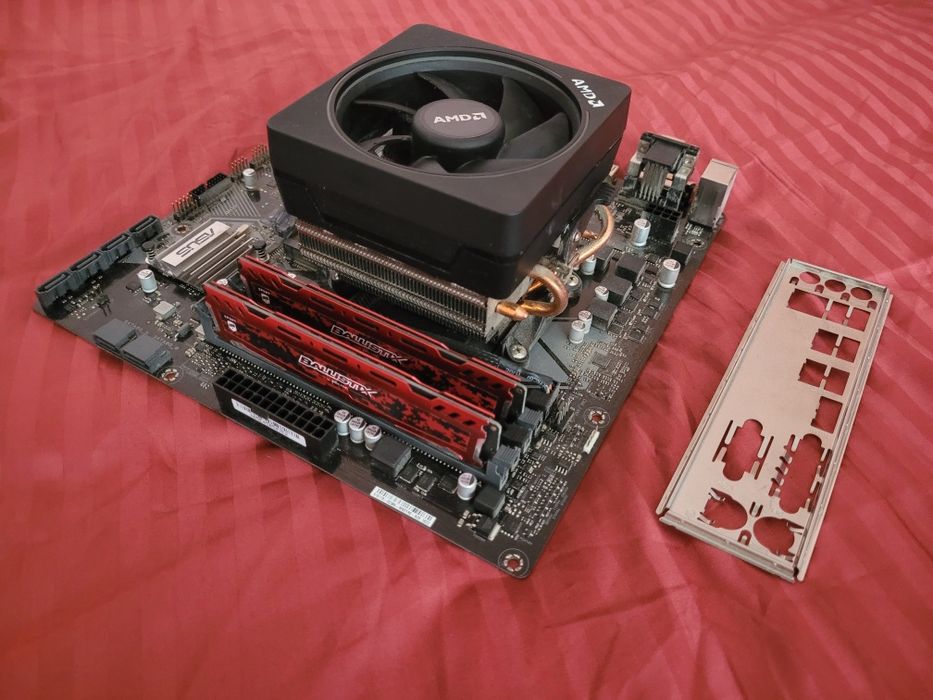 R7 2700x на платі Asus B450M-A Пам'ять Micron Crucial 3200