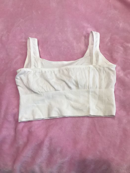 Білий топ з чашечками | Для спорту, дому, щоденного носіння