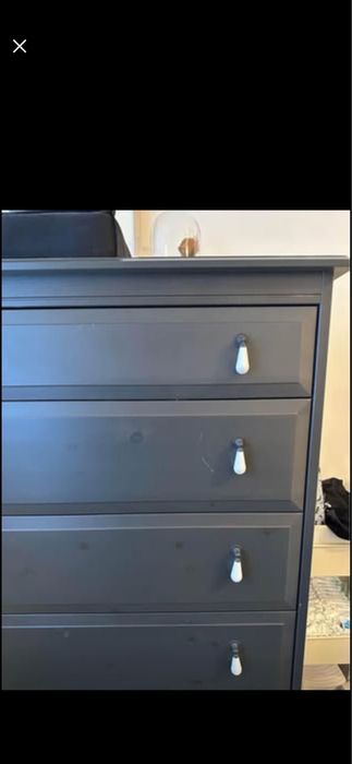 cómoda de quarto em madeira  com 5 gavetas como novo