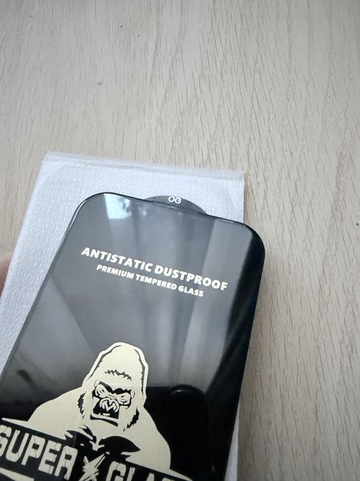 Захисне скло для iPhone 16 Pro / iPhone 17