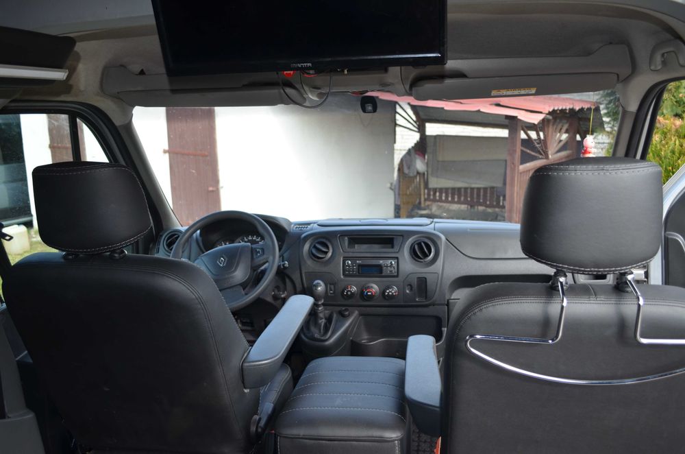 Renault Master  9 Osobowy  VIP Wynajem
