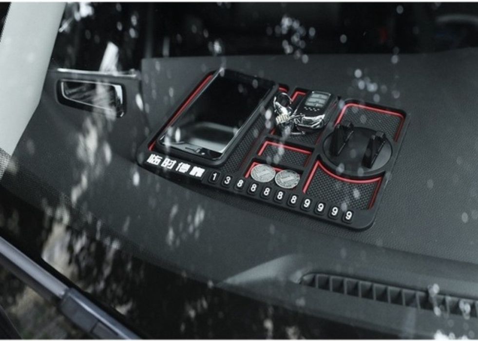 Подушка-подголовник+ килимок для телефону в авто