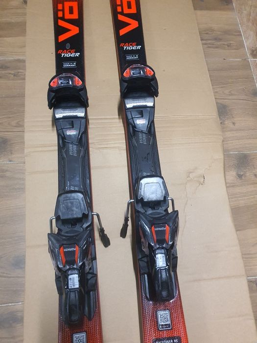 Narty volkl völkl racetiger RC 2026