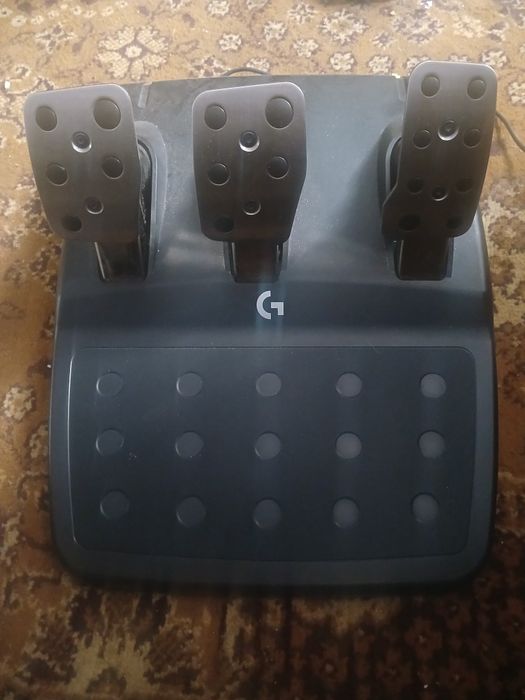 Дротове кермо Logitech G29 Driving Force PC/PS3/PS4/PS5