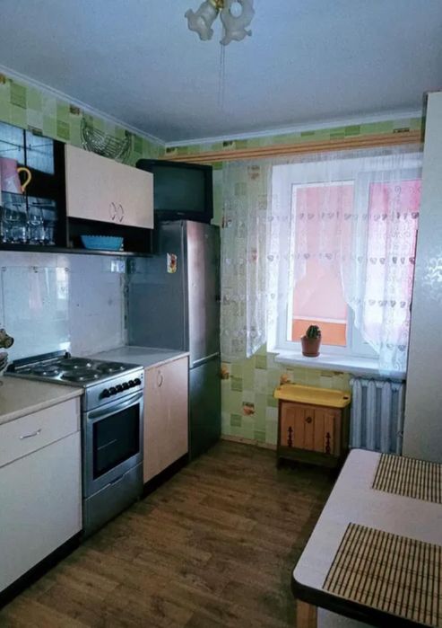 Продам 1-кімнатну квартиру з ремонтом на Семена Палія