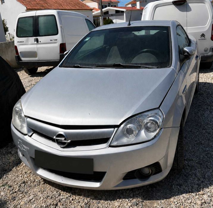 Selling Opel Tigra Cabriolet