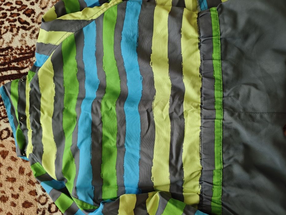 Продам демісезонний комбінезон на зріст 122 см+6