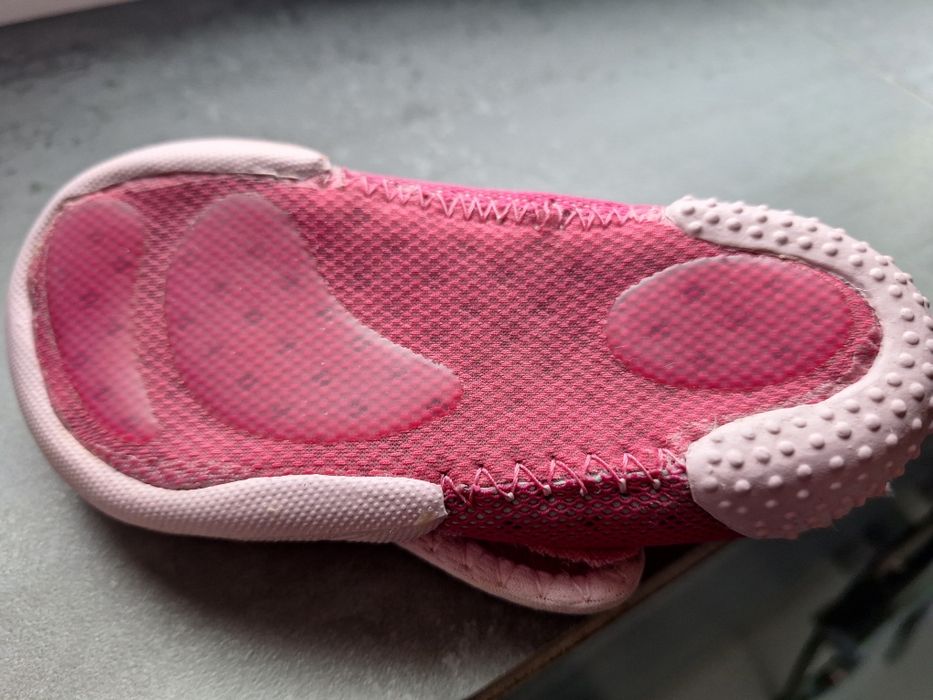 Wygodne buciki Decathlon, rozm. 25.5