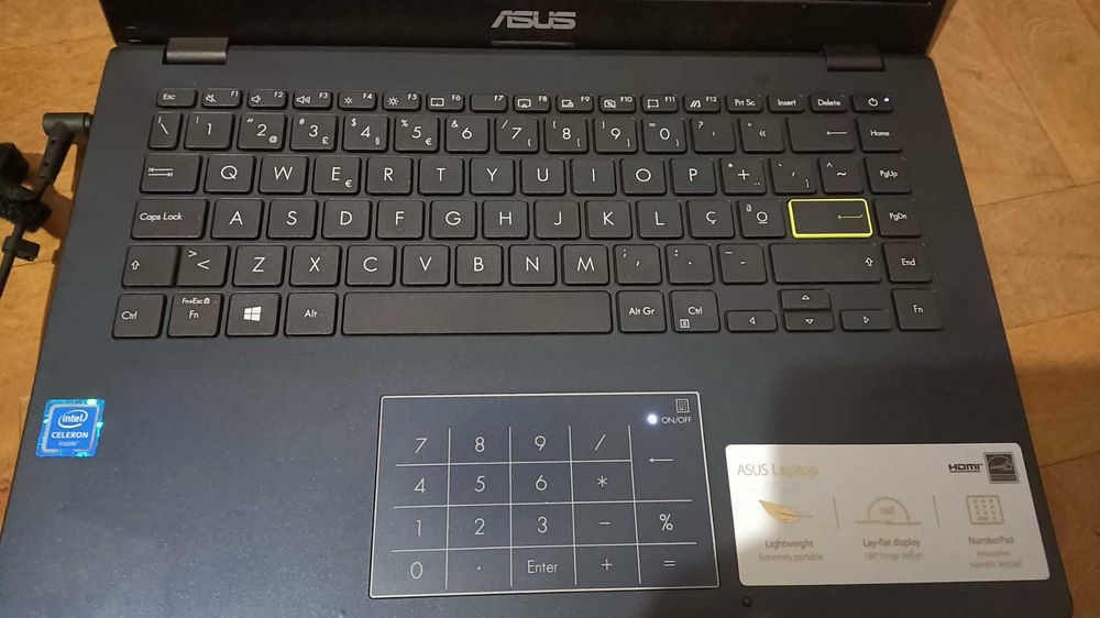 Computador Portátil ASUS