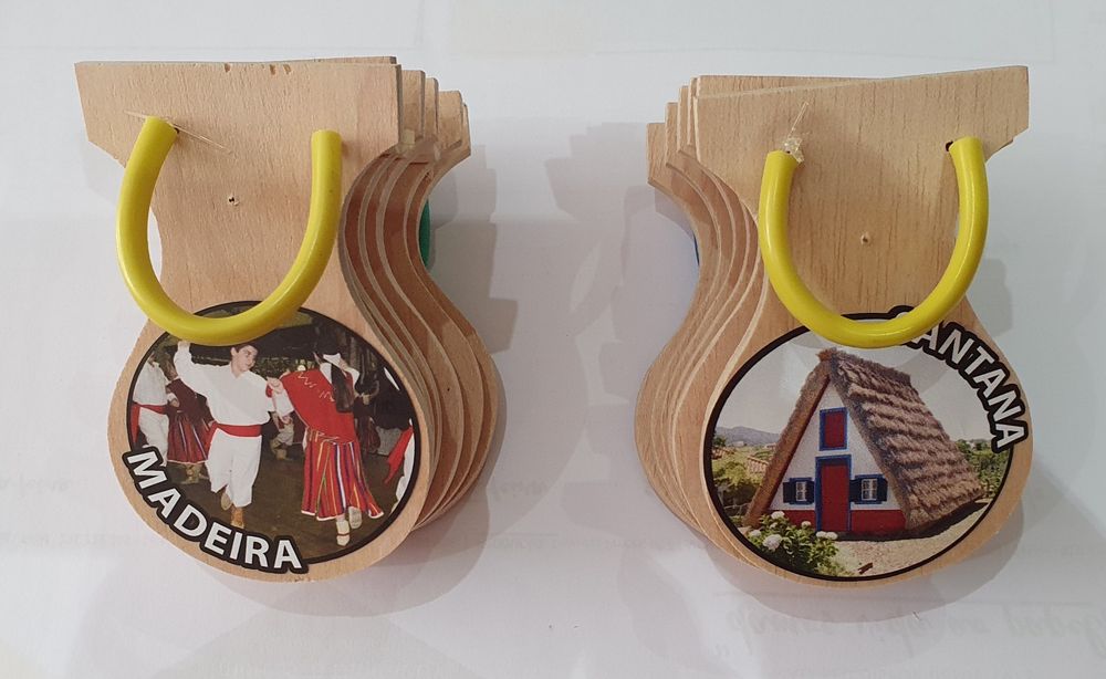 Castanholas de madeira, novas