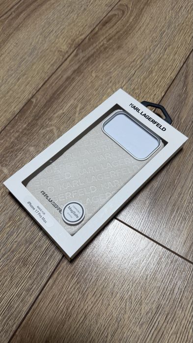 Чехол на iphone 17 pro Max