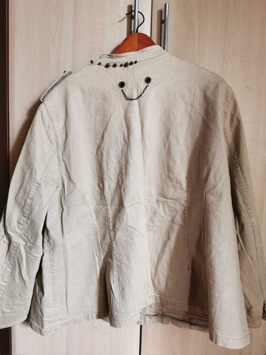 Куртка жіноча з принтом