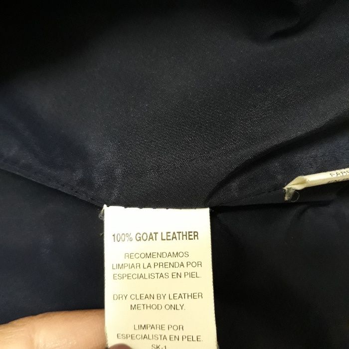 Blusão em pele azul