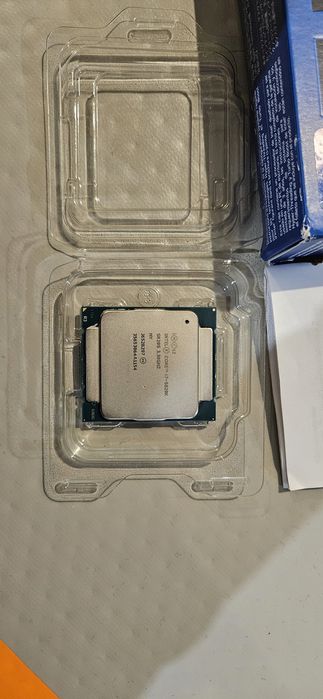 Procesor Intel Core i7-5820K 6/12 3.6GHz BOX