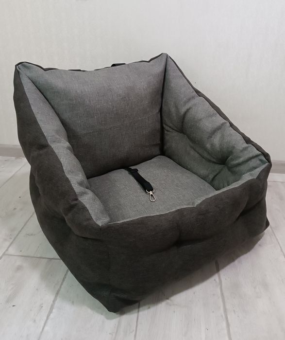 Автокрісло для собак серий