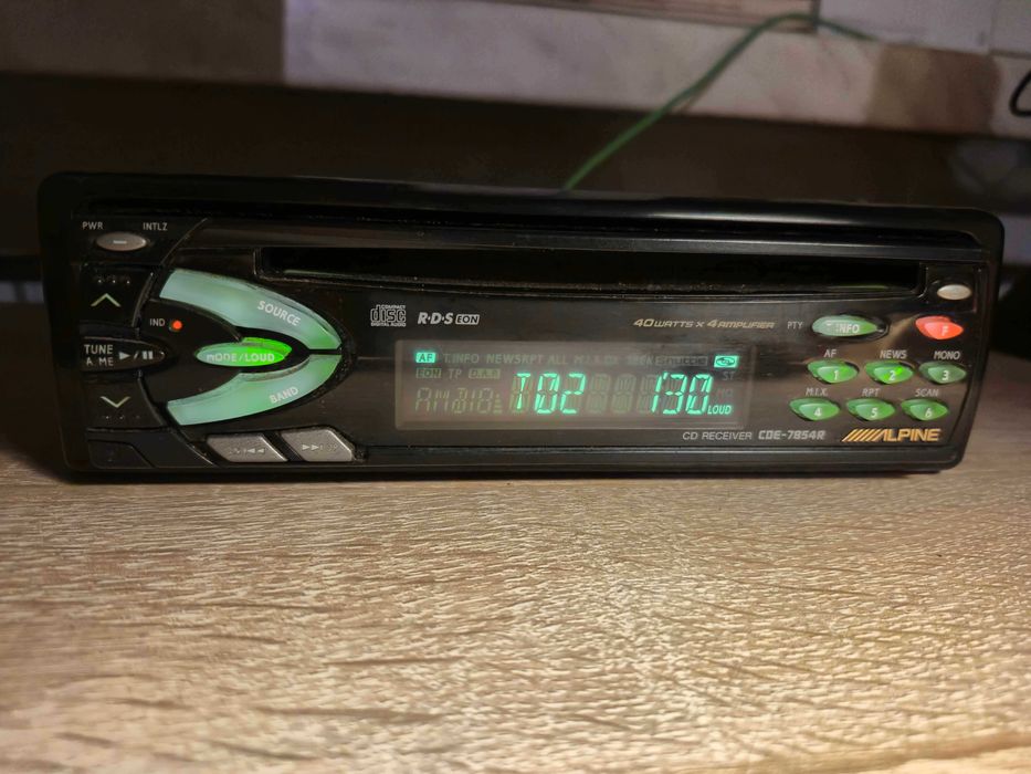 Alpine CDE 7854R Radio samochodowe Klasyk