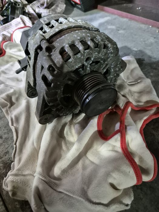 Генератор SANTA FE 3. 2.2  197 к/с  2013.