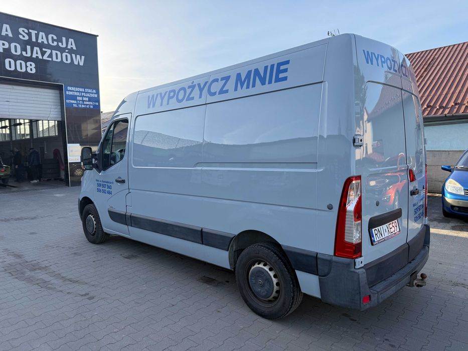 Wypożycz bus dostawczy