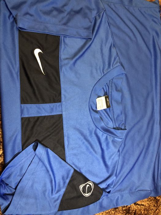 Чоловіча спортивна футболка nike dri fit