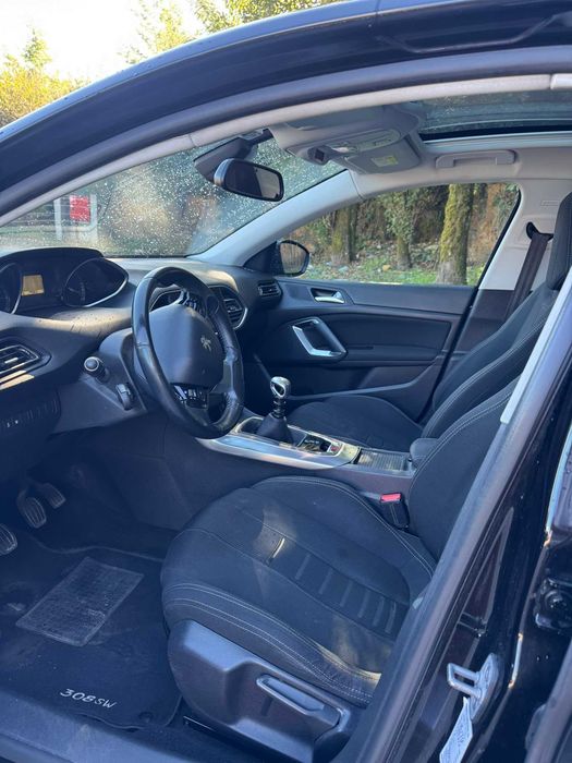 Peugeot 308 1.6 e-HDi Allure J17