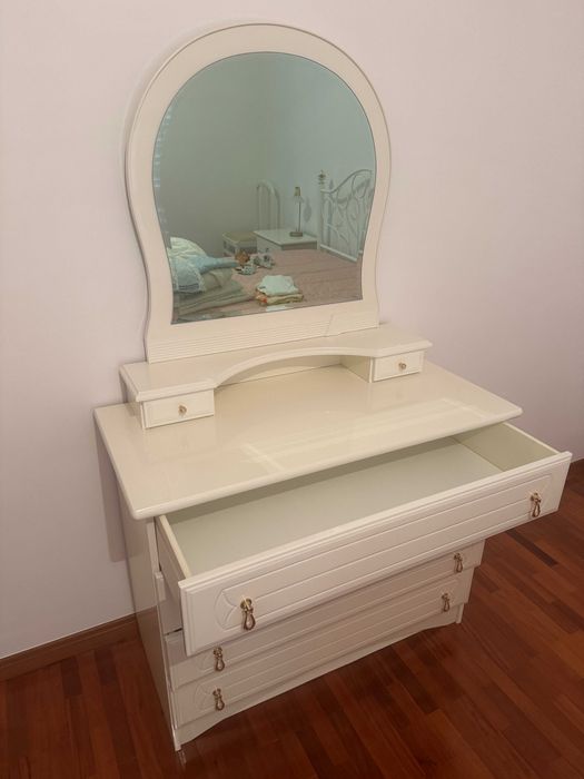 QUARTO COMPLETO