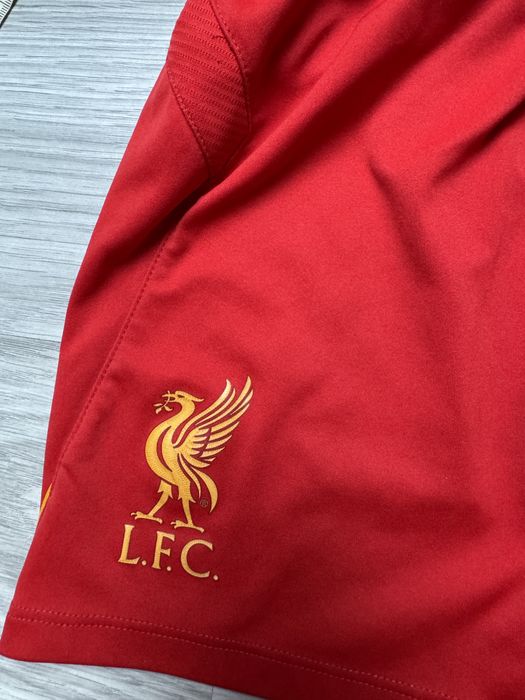 Komplet New Balance Liverpool koszulka bluzka spodnie krótkie spodenki