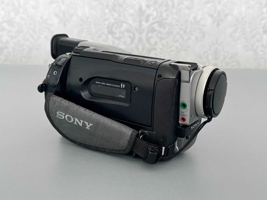 Cyfrowa Kamera Handycam Sony Video8 Hi8 Digital8 DCR-TRV210E TOP