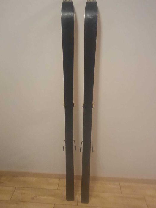 narty zjazdowe Dynastar Vitesse 168 cm doskonały stan gotowe na sezon