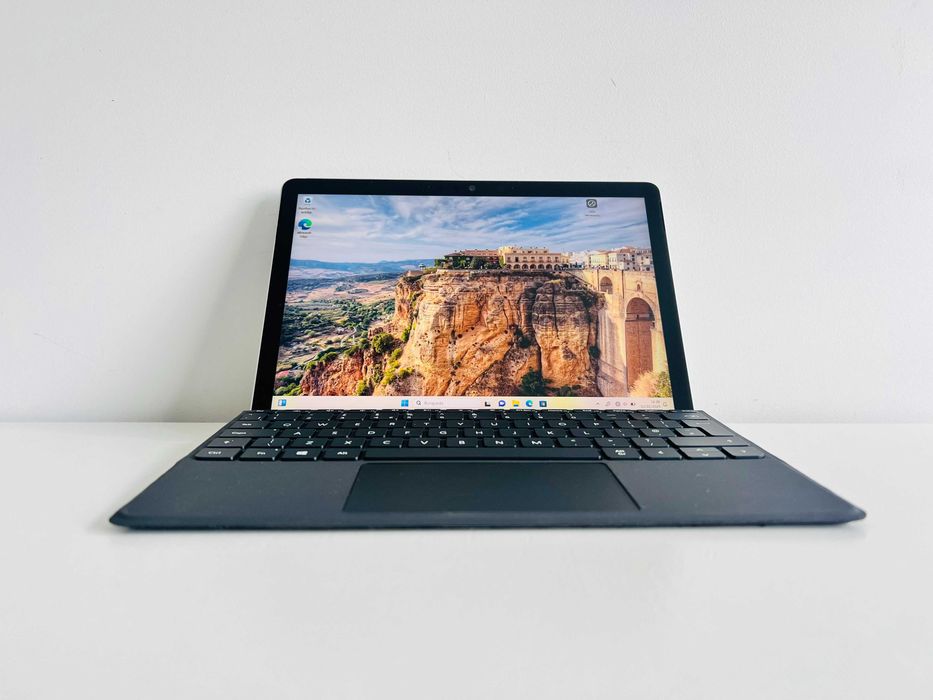 Surface Go 2 8GB/128GB + Teclado - Garantia 1 ANO